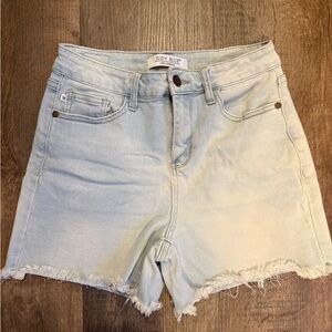 Judy Blue Light Wash Frayed Hem Jean Shorts